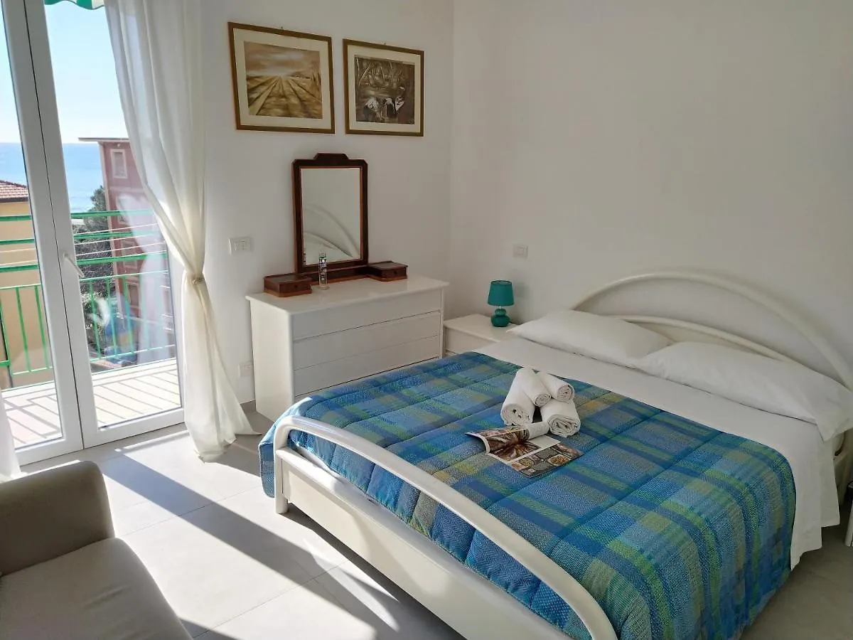 Silvia House Sea View Apartment Levanto Italy
