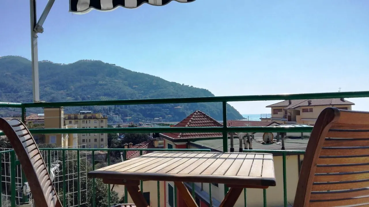 Silvia House Sea View Apartment Levanto