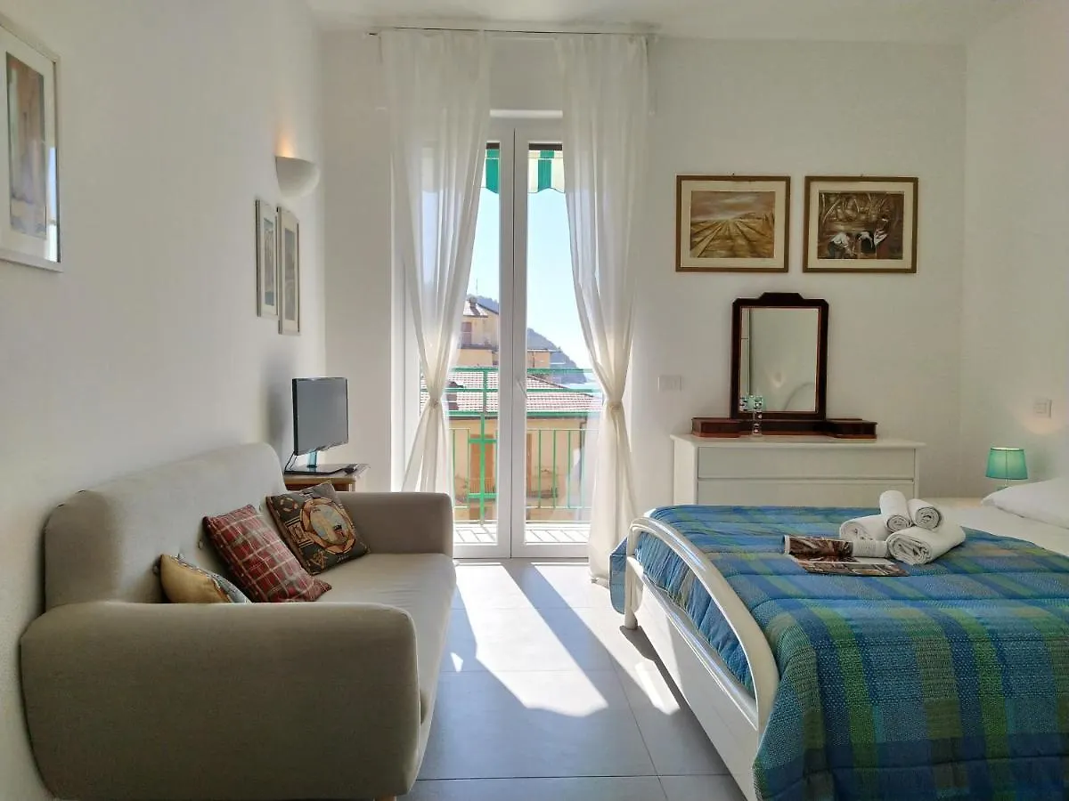Silvia House Sea View Apartment Levanto