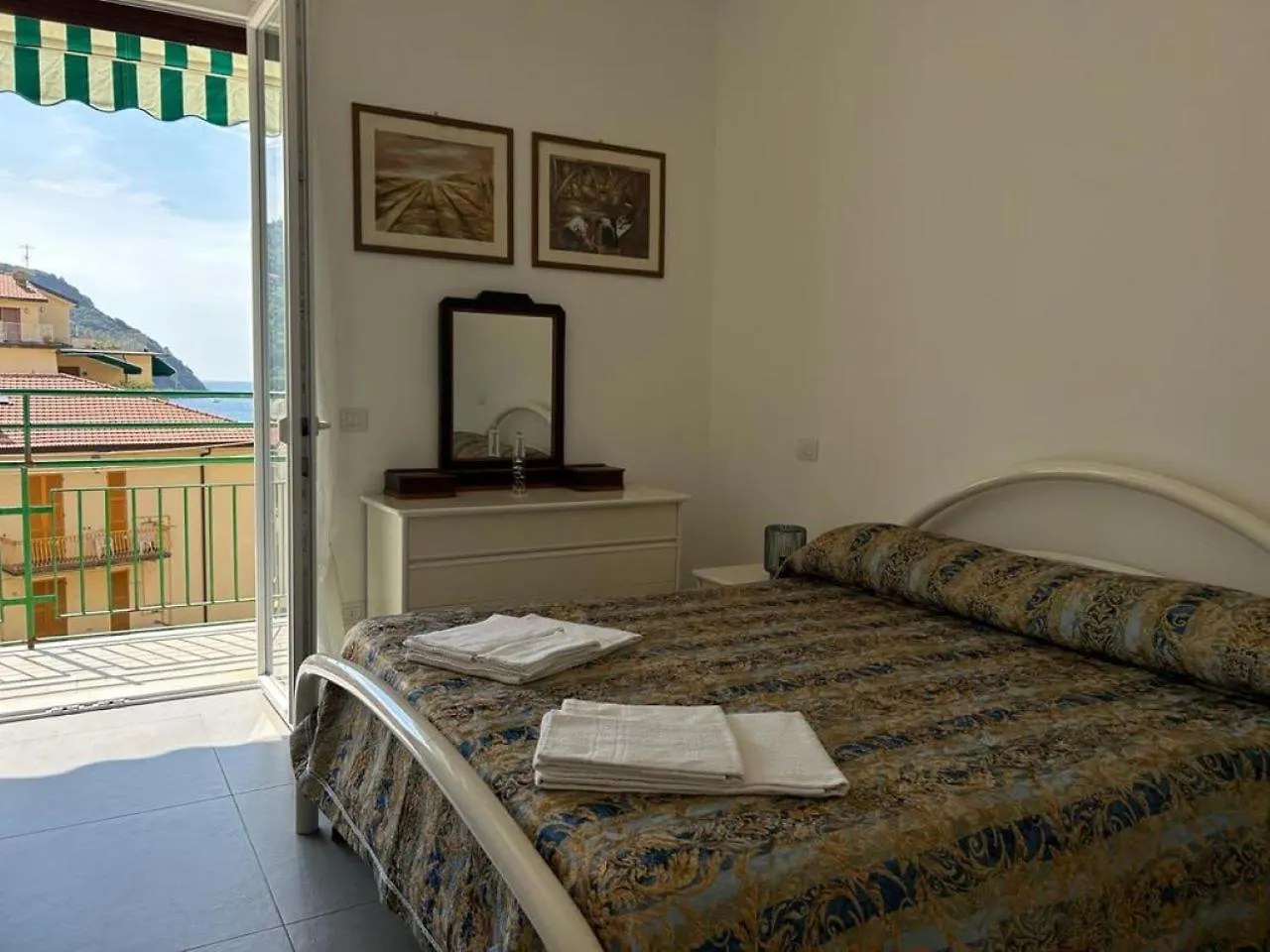 Silvia House Sea View Apartment Levanto Italy